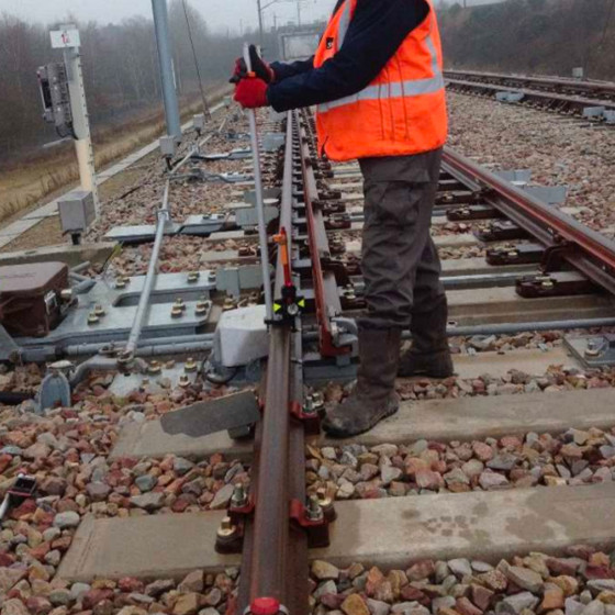 Kit équerre de levé pour rails en thermoplastique