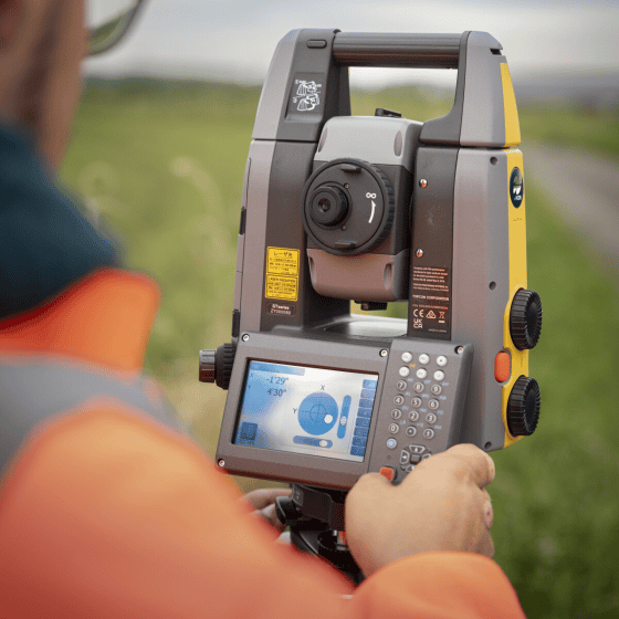 Station totale Topcon Série GT 1500/700 en situation