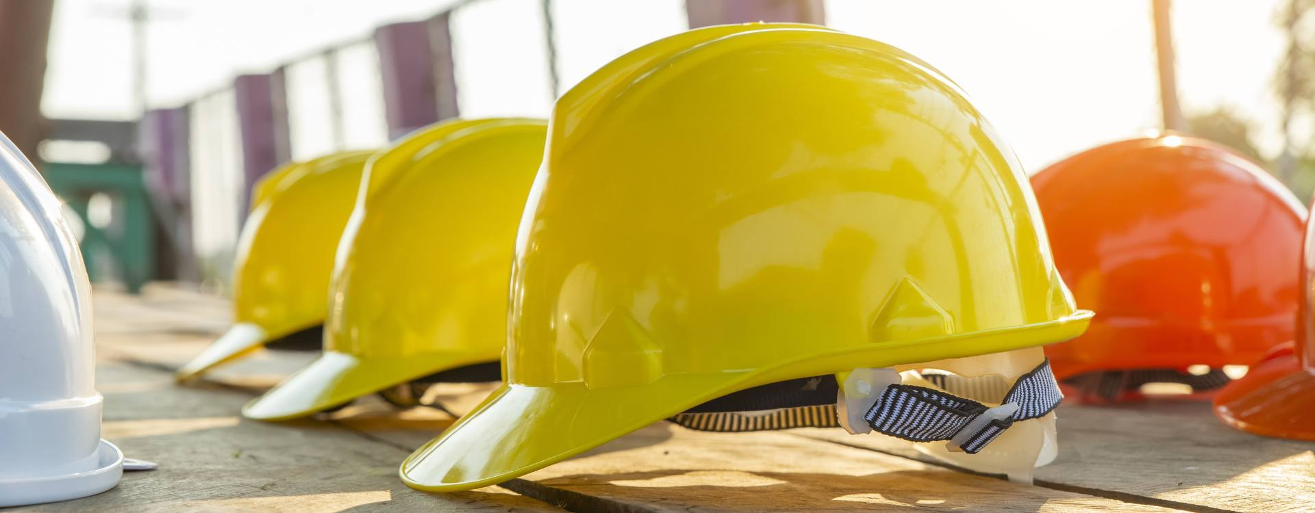 Tout savoir sur les casques de chantier - Lepont Equipements